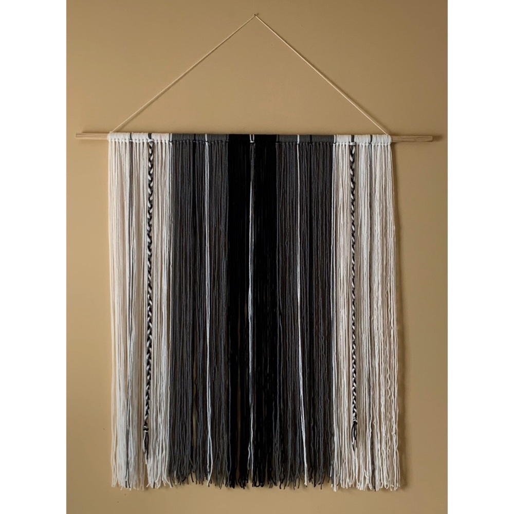 Handmade Macramé Wall Hanging (Large)